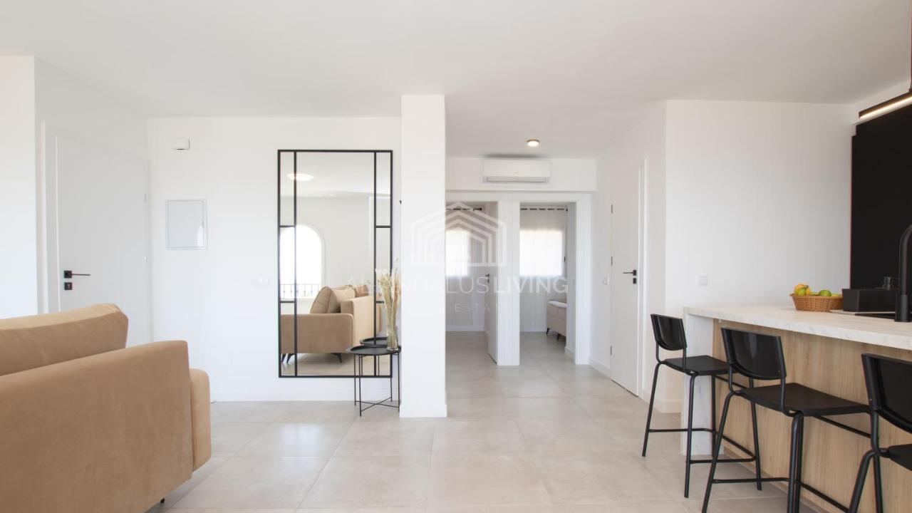 Panoramic Sea Views And Direct Access To The Beach From The Community In Torrenueva Apartment Málaga Exterior foto