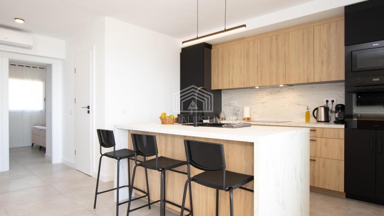 Panoramic Sea Views And Direct Access To The Beach From The Community In Torrenueva Apartment Málaga Exterior foto